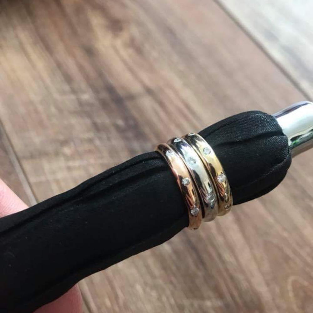 Tri color ring with Diamonds